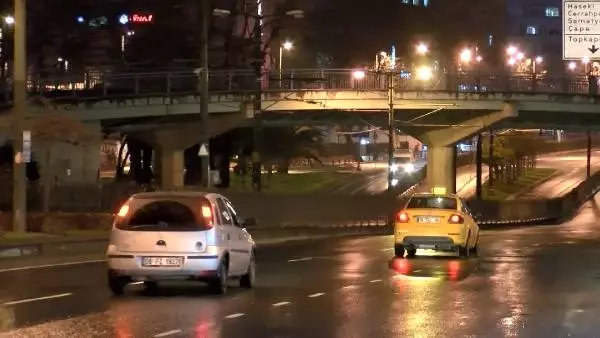 Taksilerin tek-çift plaka uygulaması başladı Taksilerin tek-çift plaka uygulaması başladı
