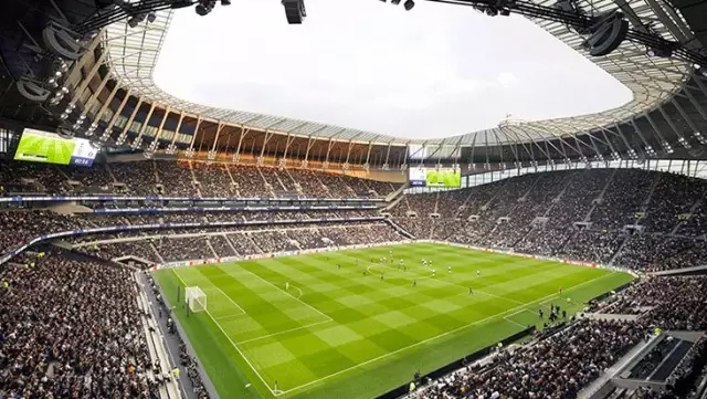 Tottenham Hotspur, koronavirüsle mücadele için stadını açtı Tottenham Hotspur, koronavirüsle mücadele için stadını açtı