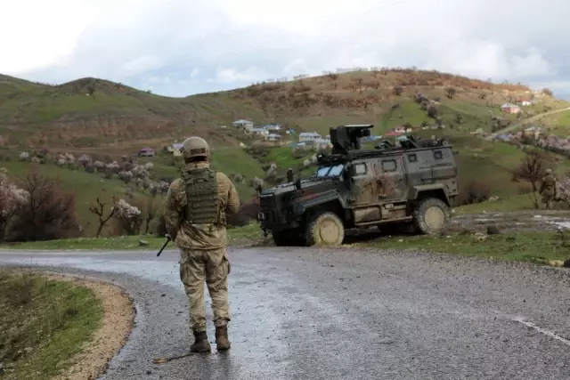Tunceli'de karantina altına alınan köyde giriş çıkışlar kapatıldı