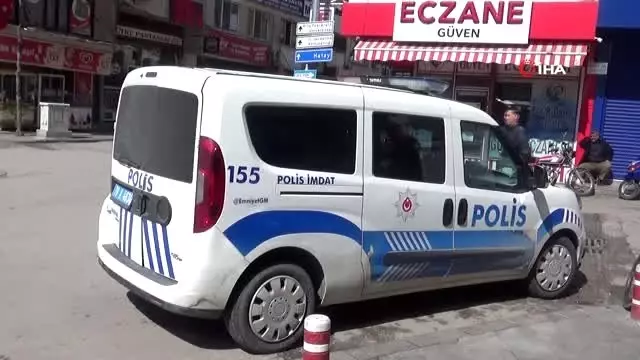 Türkçe ve Arapça anonsla korona virüs uyarısı Türkçe ve Arapça anonsla korona virüs uyarısı