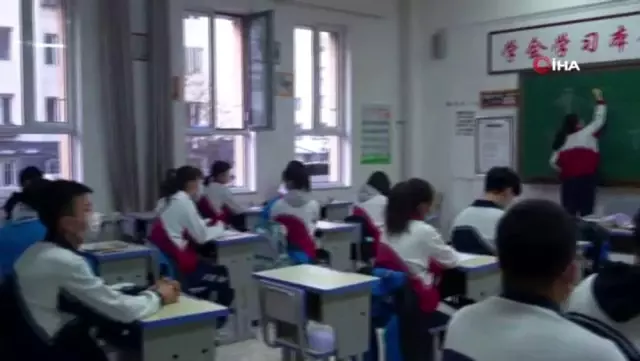 Vatandaşlar sosyal mesafe kuralına yine uymadı