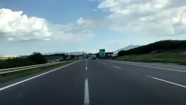 Yollarda 'koronavirüs sessizliği' Yollarda 'koronavirüs sessizliği'