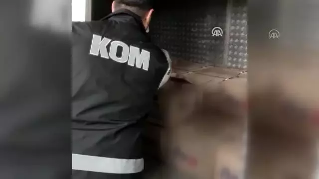 1060 litre sahte el dezenfektanı ele geçirildi 1060 litre sahte el dezenfektanı ele geçirildi