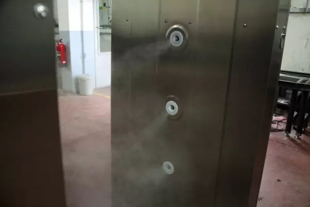 5 litre dezenfektan bin kişiyi dezenfekte ediyor 5 litre dezenfektan bin kişiyi dezenfekte ediyor