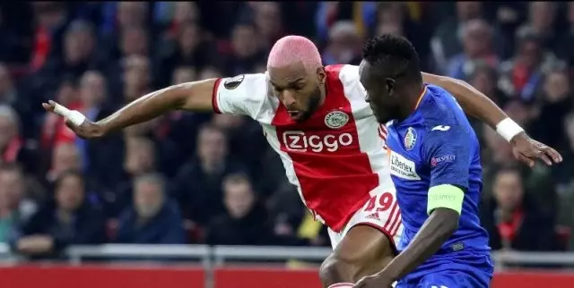 Ajax, Ryan Babel’in sözleşmesini feshetti