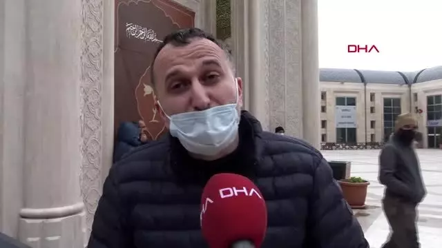 AVCILAR’DA CENAZE NAMAZINDA KORONAVİRÜSE KARŞI DUA EDİLDİ