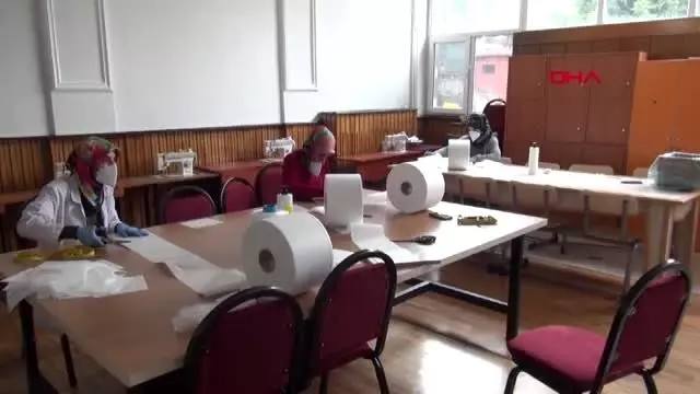 BİTLİS Tatvan Belediyesi'nden 20 bin bez maske üretim hedefi BİTLİS Tatvan Belediyesi'nden 20 bin bez maske üretim hedefi