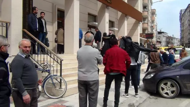 Bursa'da ürküten kalabalık Bursa'da ürküten kalabalık