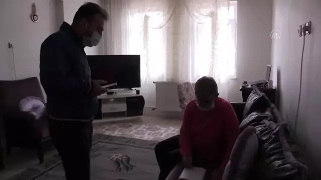 'Devletin şefkat eli' Hollandalı yaşlı kadının üstünde 'Devletin şefkat eli' Hollandalı yaşlı kadının üstünde