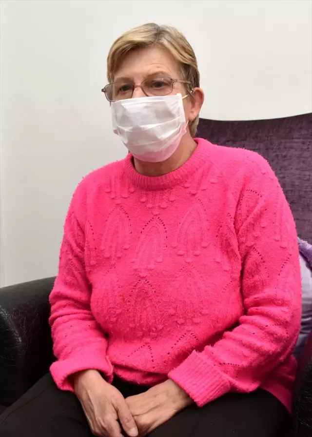 'Devletin şefkat eli' Hollandalı yaşlı kadının üstünde 'Devletin şefkat eli' Hollandalı yaşlı kadının üstünde