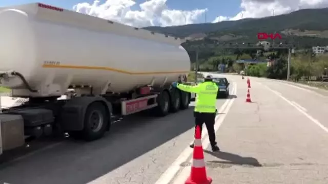 GAZİANTEP Nurdağı'nda koronavirüs kontrolü GAZİANTEP Nurdağı'nda koronavirüs kontrolü