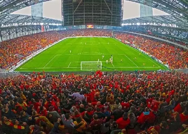 Göztepe yeni stadına doyamadı