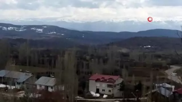 Gümüşhane'de 165 kişinin yaşadığı köyde karantina devam ediyor Gümüşhane'de 165 kişinin yaşadığı köyde karantina devam ediyor