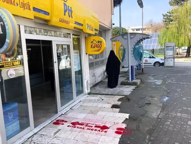 Işık: 'Hepimizin sağlığı için sosyal mesâfemizi koruyalım' Işık: 'Hepimizin sağlığı için sosyal mesâfemizi koruyalım'