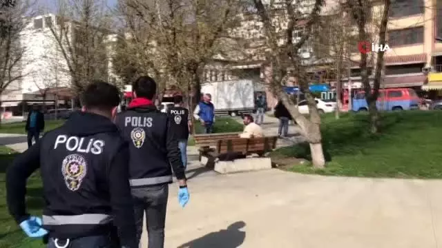 İstanbul'da polisle vatandaş arasındaki ilginç diyaloglar kamerada İstanbul'da polisle vatandaş arasındaki ilginç diyaloglar kamerada