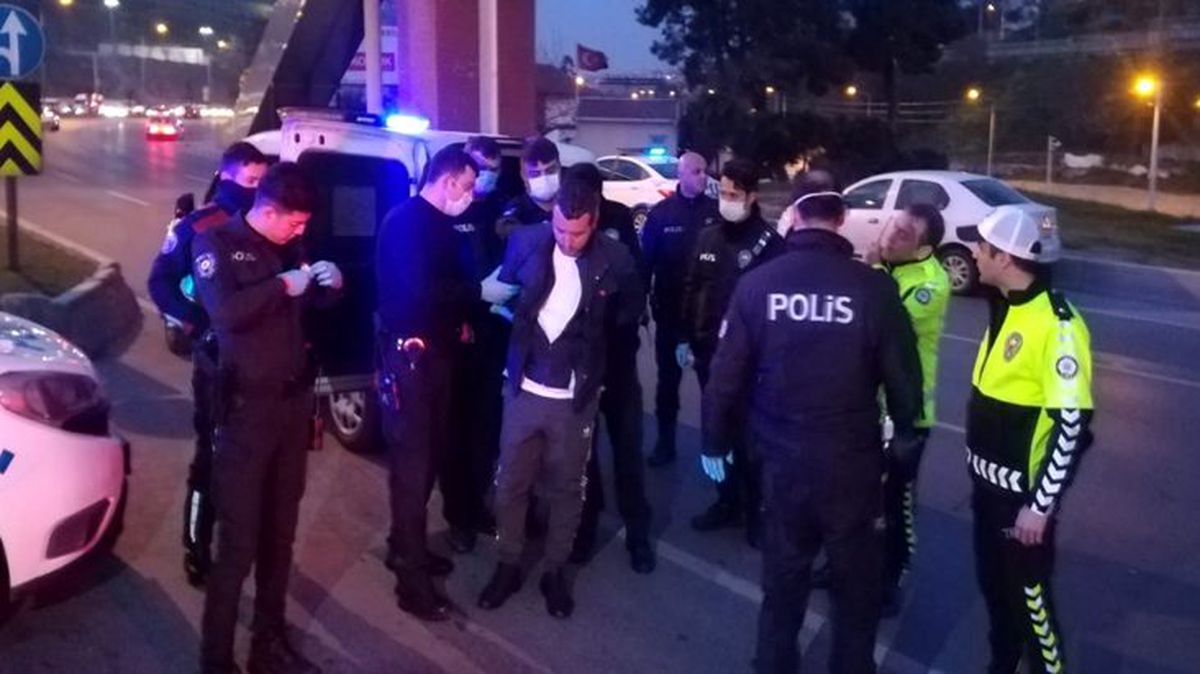 İzmir'de ambulansı kaçıran şahıs, kovalamacanın ardından yakalandı
