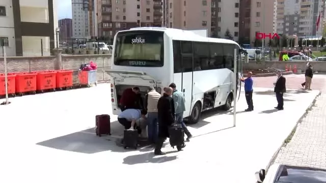 Kayseri'de umreden dönenler tahliye edildi Kayseri'de umreden dönenler tahliye edildi