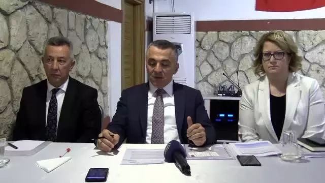 Koronavirüs testi pozitif çıkan ıVali Bilgin, kendisini vali konağında karantinaya aldı Koronavirüs testi pozitif çıkan ıVali Bilgin, kendisini vali konağında karantinaya aldı
