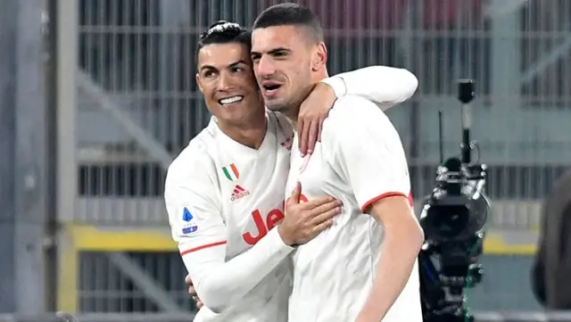 Maaş kesintisi sonrası Merih Demiral'ın maaşı 1.2 milyon, Ronaldo'nun maaşı da 21 milyon euroya indi Maaş kesintisi sonrası Merih Demiral'ın maaşı 1.2 milyon, Ronaldo'nun maaşı da 21 milyon euroya indi