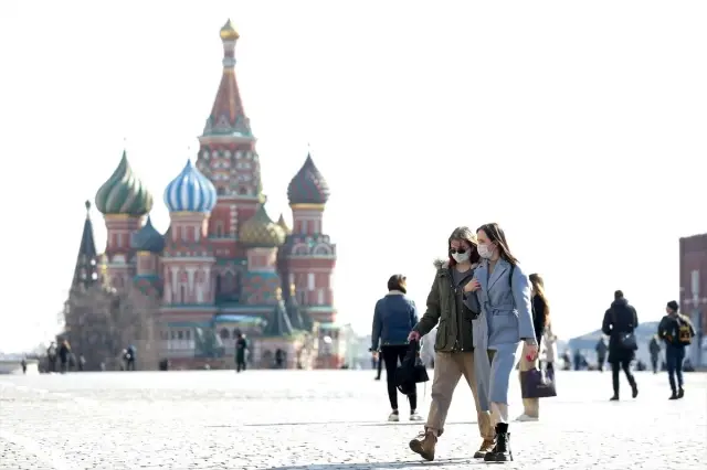 Moskova'da koronavirüs hastanesinde solunum cihazına bağlı hastaların yüzde 40'ı 40 yaşın altında Moskova'da koronavirüs hastanesinde solunum cihazına bağlı hastaların yüzde 40'ı 40 yaşın altında