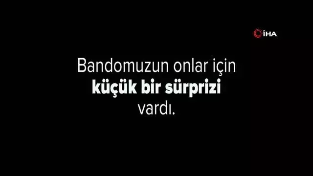Mudanya Bandosu'ndan Mudanyalılara moral konseri Mudanya Bandosu'ndan Mudanyalılara moral konseri