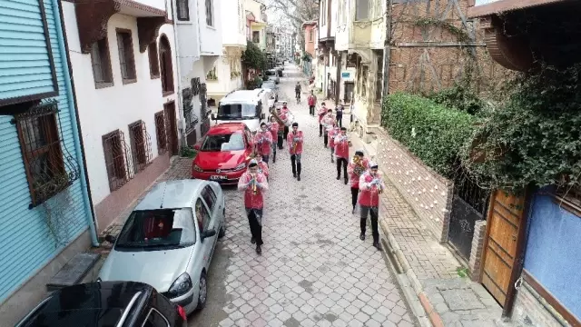 Mudanya Bandosu'ndan Mudanyalılara moral konseri Mudanya Bandosu'ndan Mudanyalılara moral konseri