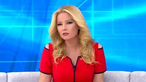 Sağlık çalışanlarına söylediği sözlerden dolayı tepki çeken Müge Anlı, özür diledi Sağlık çalışanlarına söylediği sözlerden dolayı tepki çeken Müge Anlı, özür diledi