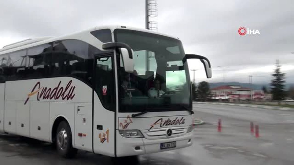 Şehir dışına çıkmak isteyenler için otogarda 'Seyahat izin kurulu' oluşturuldu