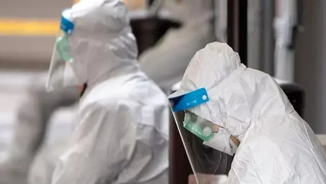 Son Dakika: Türkiye’de koronavirüs vaka sayısı 13 bin 531’e, can kaybı ise 214’e yükseldi