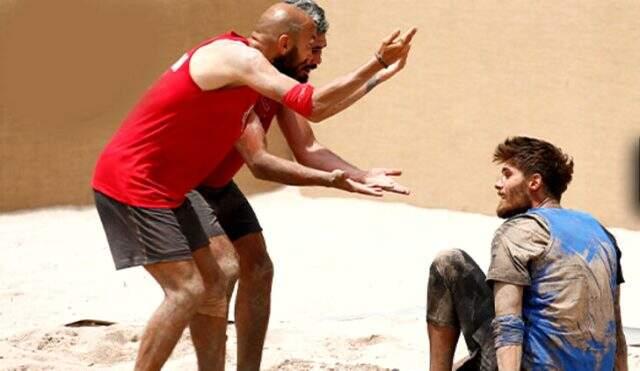 Survivor ödül oyununda yarışmacılar birbirine girince Acun, Parviz'i oyundan diskalifiye etti