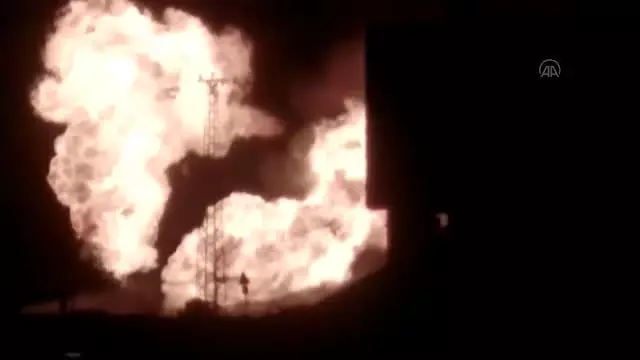 Türkiye-İran doğal gaz boru hattında patlama (2) Türkiye-İran doğal gaz boru hattında patlama (2)