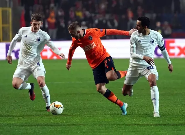 UEFA'dan Başakşehir'e 1500 Euro para cezası