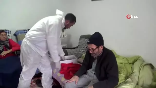 Yaşlılara evlerinde saç ve sakal tıraşı hizmeti Yaşlılara evlerinde saç ve sakal tıraşı hizmeti