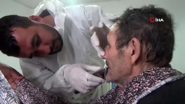 Yaşlılara evlerinde saç ve sakal tıraşı hizmeti Yaşlılara evlerinde saç ve sakal tıraşı hizmeti