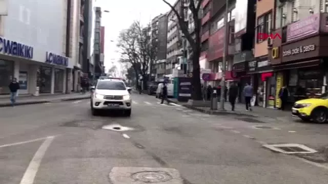 Zonguldak'ın en işlek caddesi trafiğe kapatıldı Zonguldak'ın en işlek caddesi trafiğe kapatıldı