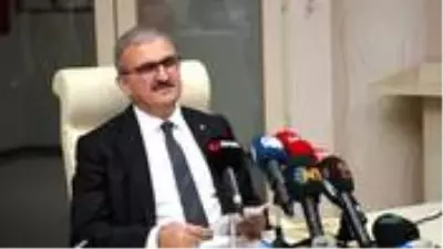 Antalya Valisi Münir Karaloğlu: 95 koronavirüs vakası ve 3 can kaybımız var Antalya Valisi Münir Karaloğlu: 95 koronavirüs vakası ve 3 can kaybımız var