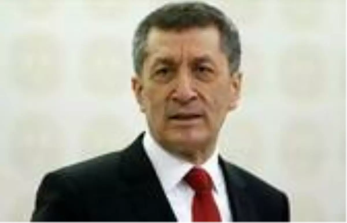 Bakan Selçuk'tan 'ücretli öğretmen ödemeleri' açıklaması