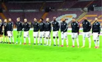 Beşiktaş, Barcelona modelini uygulayarak futbolcuların maaşlarında indirime gidecek Beşiktaş, Barcelona modelini uygulayarak futbolcuların maaşlarında indirime gidecek