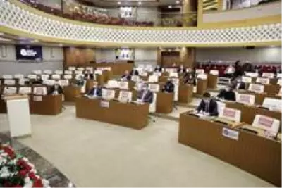 Cam Piramit'te 'Bağış Kabul Merkezi' kuruluyor Cam Piramit'te 'Bağış Kabul Merkezi' kuruluyor
