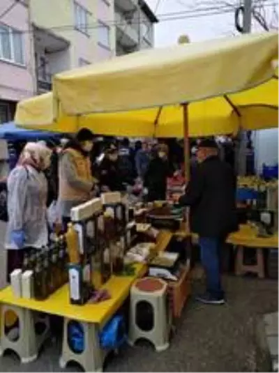 Cuma Pazarı'na Korona virüs önlemi Cuma Pazarı'na Korona virüs önlemi