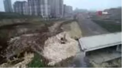 Cumhurbaşkanı Erdoğan'ın müjdesini verdiği Başakşehir Şehir Hastanesi'nin yollarının yapımına başlandı Cumhurbaşkanı Erdoğan'ın müjdesini verdiği Başakşehir Şehir Hastanesi'nin yollarının yapımına başlandı