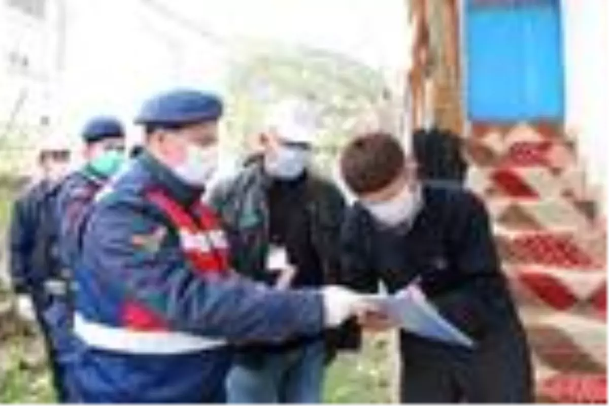 Emekli maaşı ve bayram ikramiyesini kampanyaya bağışladı