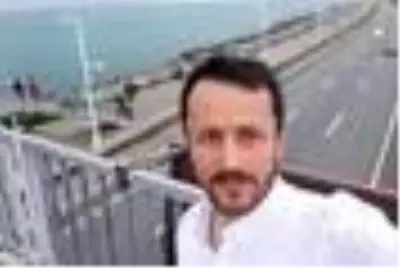 Acılı adam, hamile eşinin hayatını kaybetmesine sebep olan koronavirüsü yendi