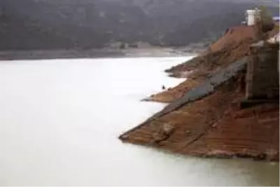Kayıp Uzman Çavuş Güneş ve Gülistan'ı arama çalışması sürüyor