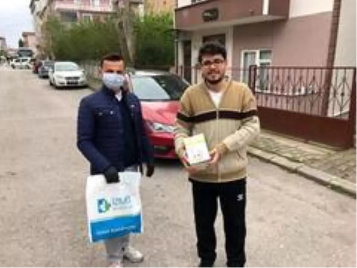 Kitap bulamayan üniversitelilere Başkan Hürriyet'ten destek