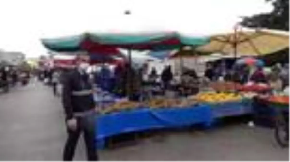 Pazarcılara çift ve tek haneli tezgah uygulaması
