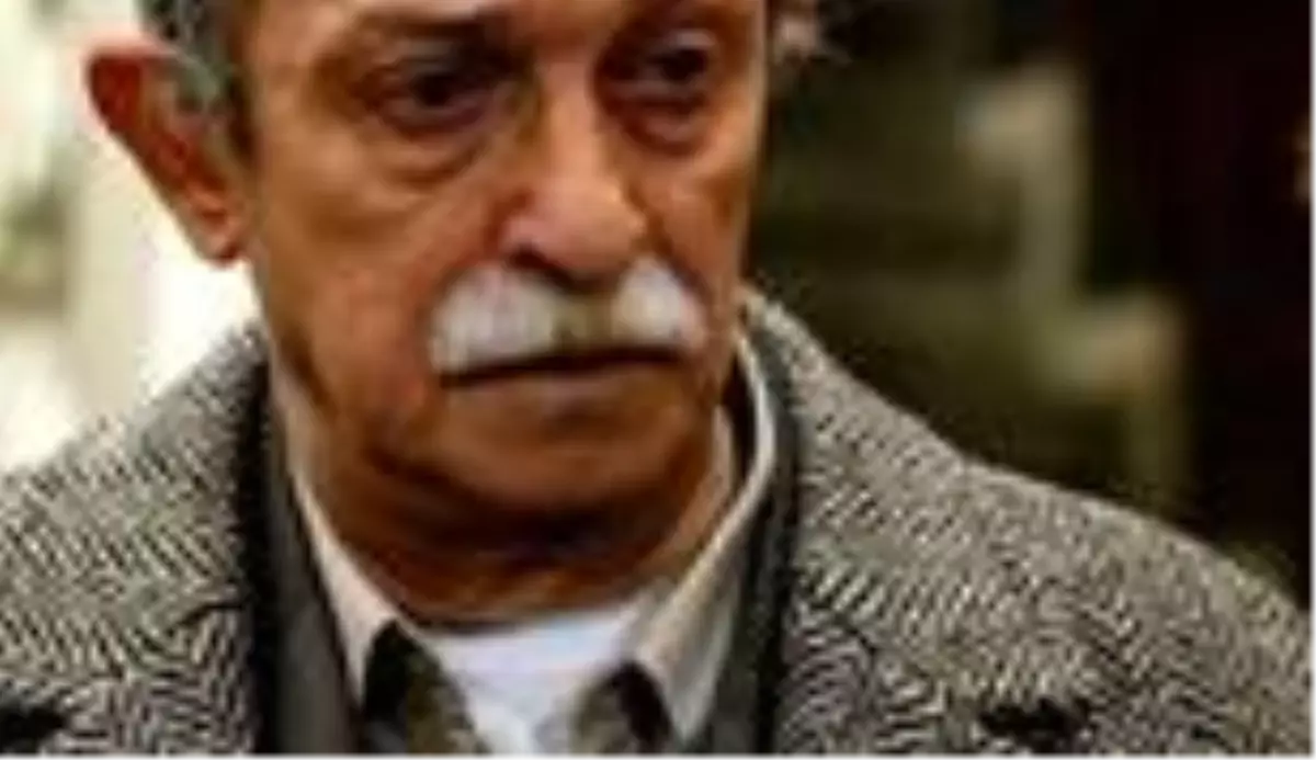 Savaş Dinçel kimdir? Savaş Dinçel nereli ve ne iş yapıyor? Savaş Dinçel neden öldü? Ekmek Teknesi'nin Nusret Babası Savaş Dinçel hayatı, biyografisi!