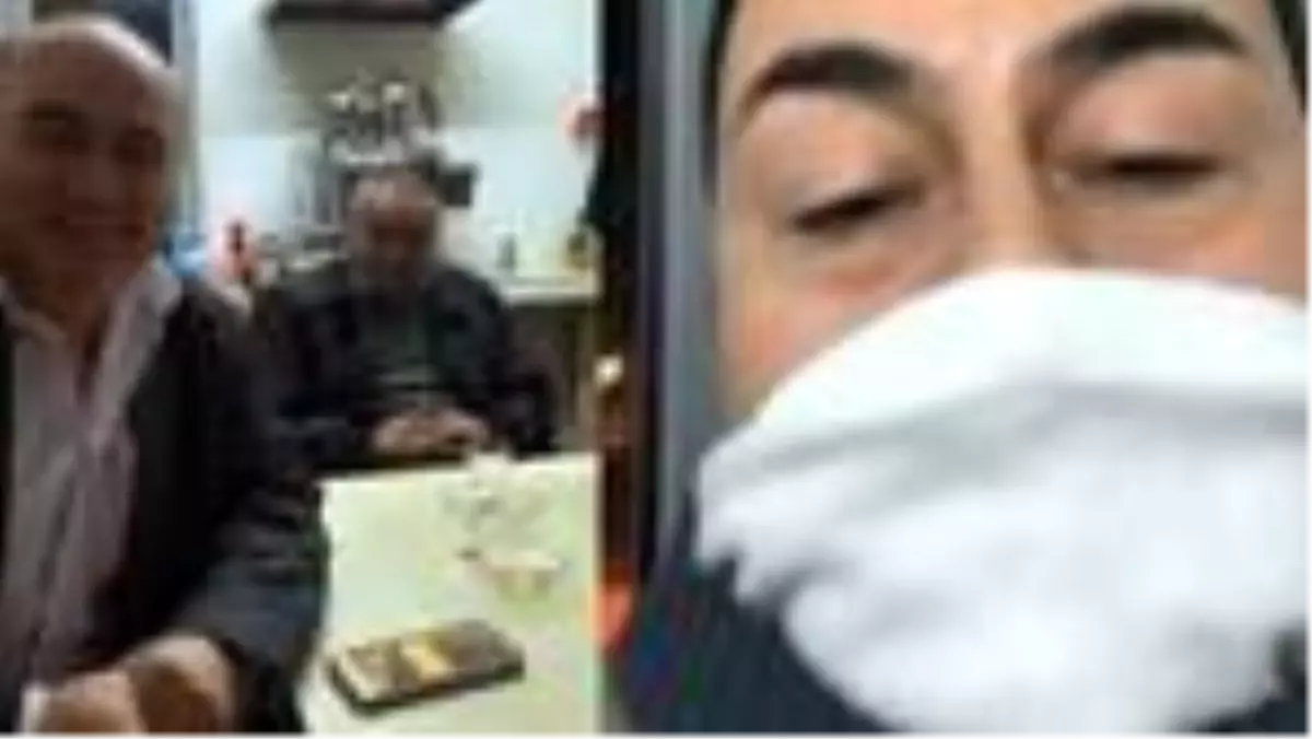 Serdar Ortaç 'bir çay demleyenim yok' dedi taksi durağına gitti