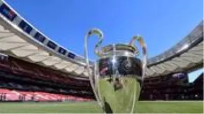 Son Dakika: UEFA, Şampiyonlar Ligi ve Avrupa Ligi maçlarını askıya aldı Son Dakika: UEFA, Şampiyonlar Ligi ve Avrupa Ligi maçlarını askıya aldı