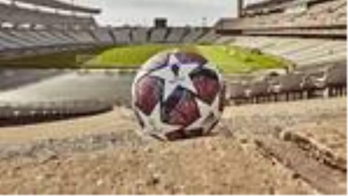 UEFA, Şampiyonlar Ligi ve UEFA Avrupa Ligi'ni askıya aldı